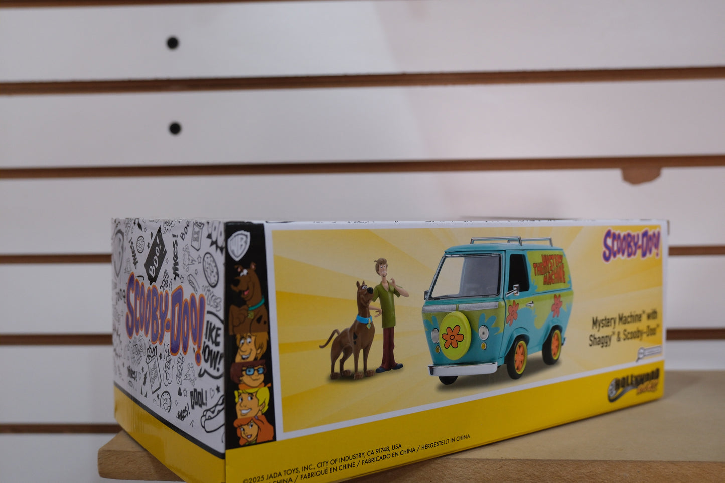 Mistery Machine W/Scooby Doo and Shaggy Jada 1:24