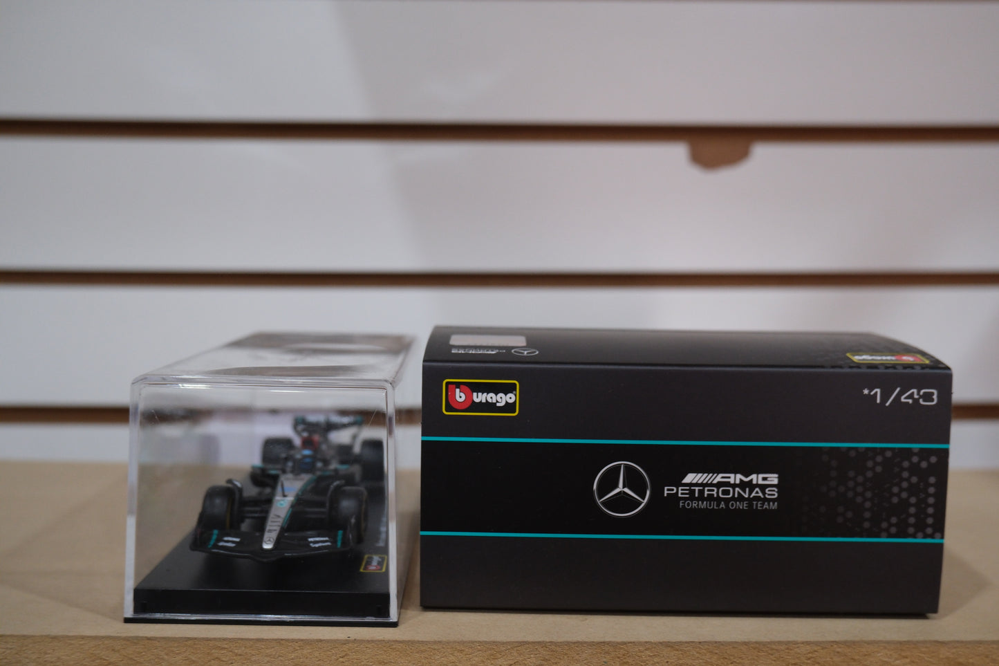 Mercedes Awg W15 #63 Russell escala 1:43