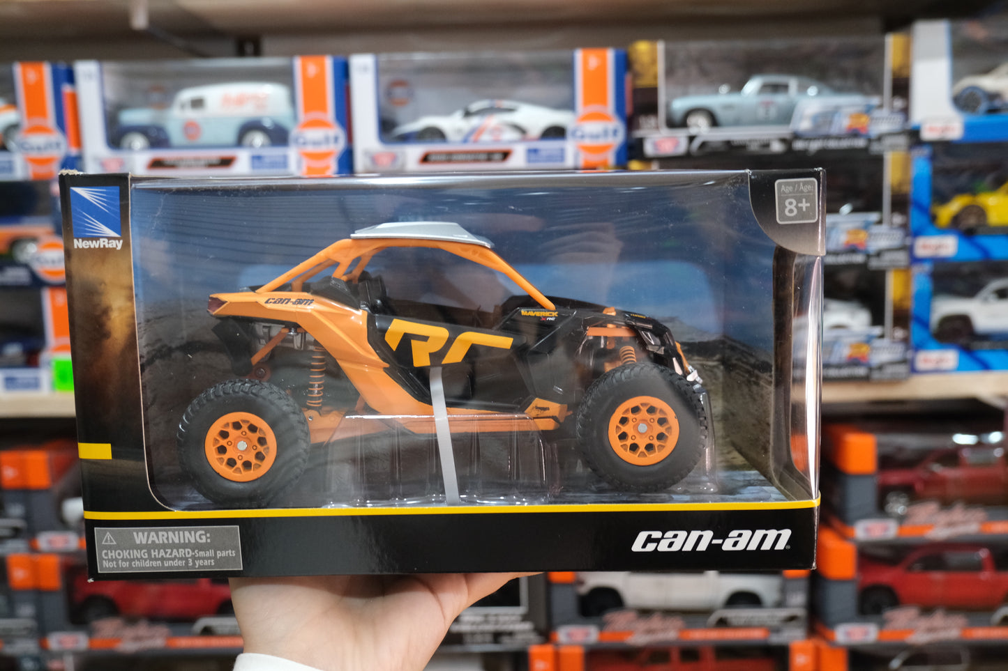Can Am Maverick X3 Orange escala 1:18