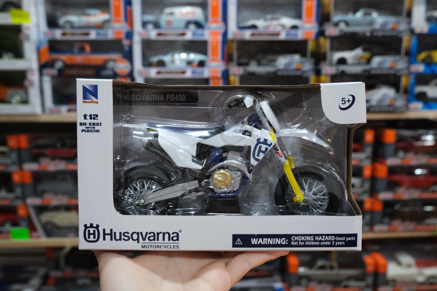 Husqavarna Fs450 Super Moto escala 1:12