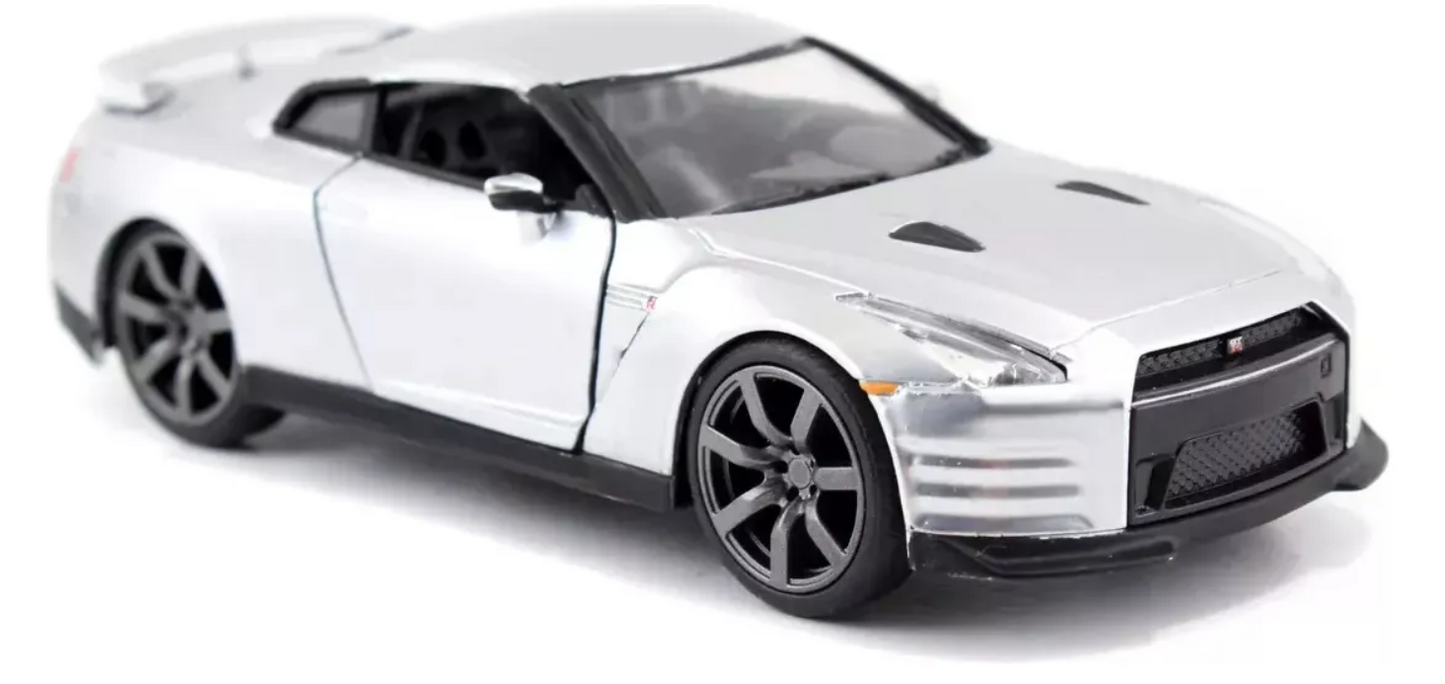 Brian´s Nissan Gt-r (R35) Plata escala 1:32