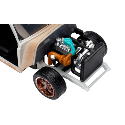Fast & Furious 8 Dom's Chevy Fleetline Rusty 01:32
