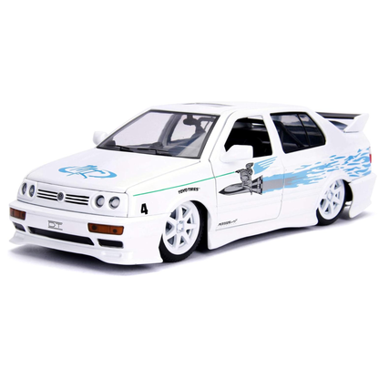 Volkswagen Jetta escala 1:32