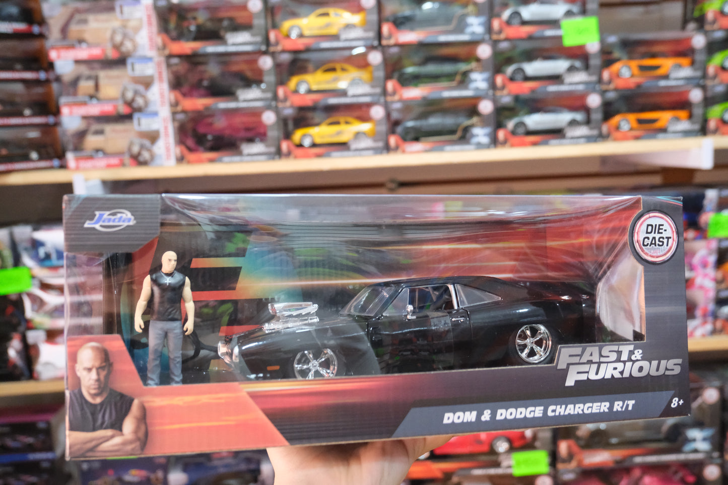 Dodge Charger R/T W/Dom Jada 1:24