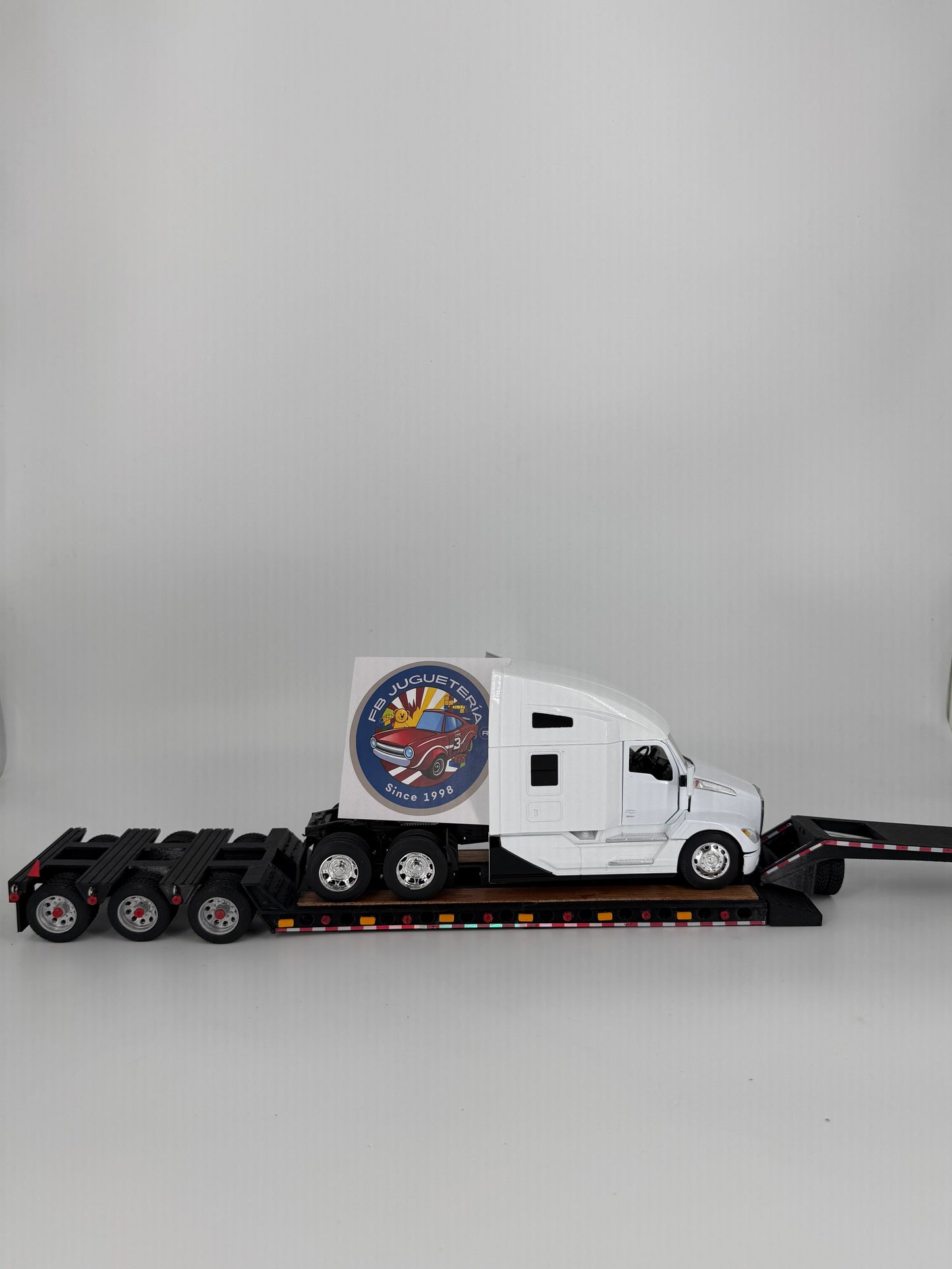 Lowboy FBjugueteria escala 1:32 Funcional
