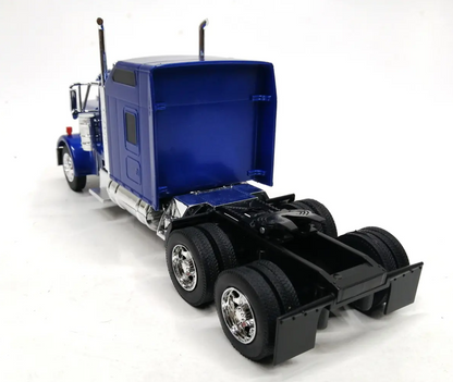 Kenworth W900 1:32 Open Hood