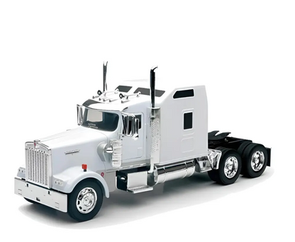 Kenworth w900 1:32 Open Hood