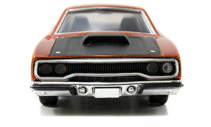 Fast & Furious Dom's 1970 Plymouth Road Runner 01:32
