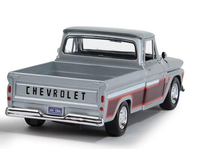 Chevy C10 Silver Orange 1966 01:24