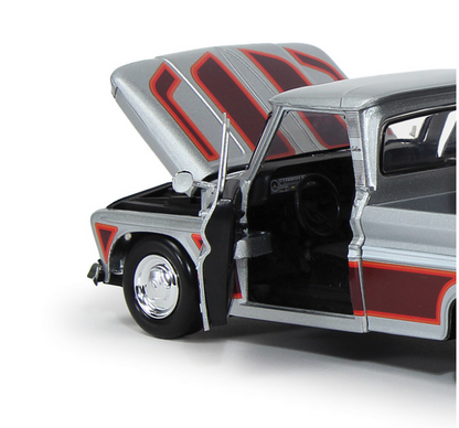 Chevy C10 Silver Orange 1966 01:24