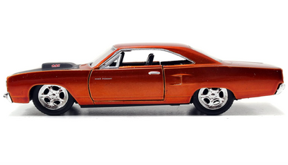 Fast & Furious Dom's 1970 Plymouth Road Runner 01:32