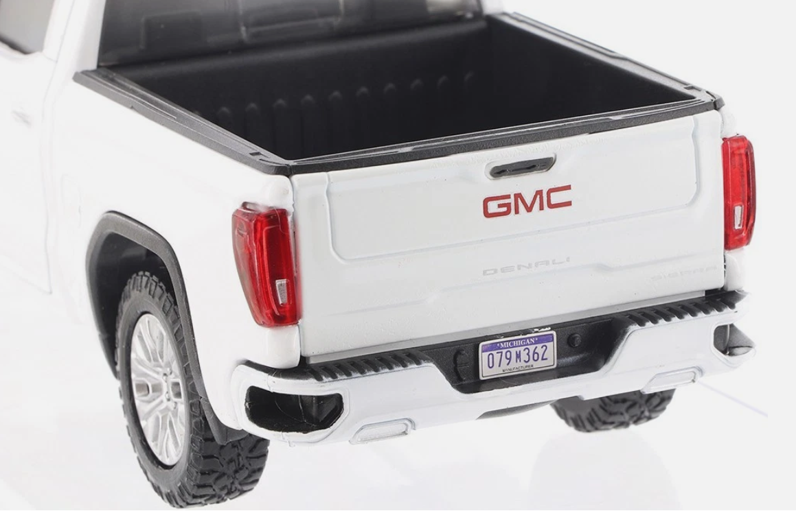 2019 GMC Sierra 1500 Denali 1:24