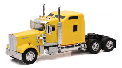 Kenworth W900 1:32 Open Hood