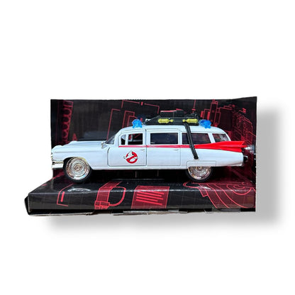 Ecto-1 escala 1:32 Ghostbusthers