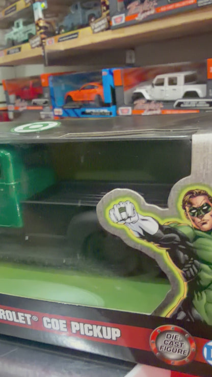 Green Lantern & 1952 Chevrolet Coe Pick Up Jada 1:32