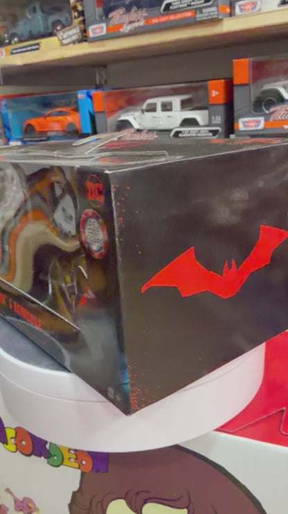 Batman &  Batmobile Jada 1:32