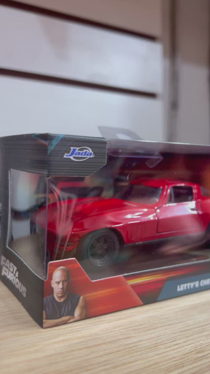 Fast & Furious 8 Chevy Corvette 1966 01:32