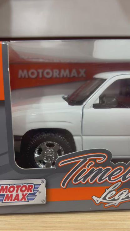 Chevrolet Silverado 1500 2006 White escala 1:24